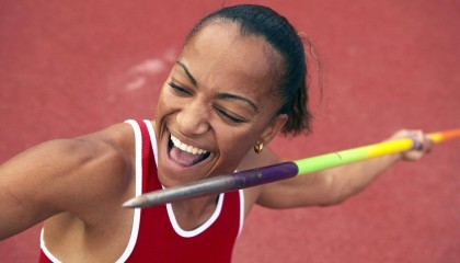 斯威夫特基兴诞生！盖尔森基兴市为霉霉巡演更名，球迷与歌迷共庆足球与音乐的跨界狂欢