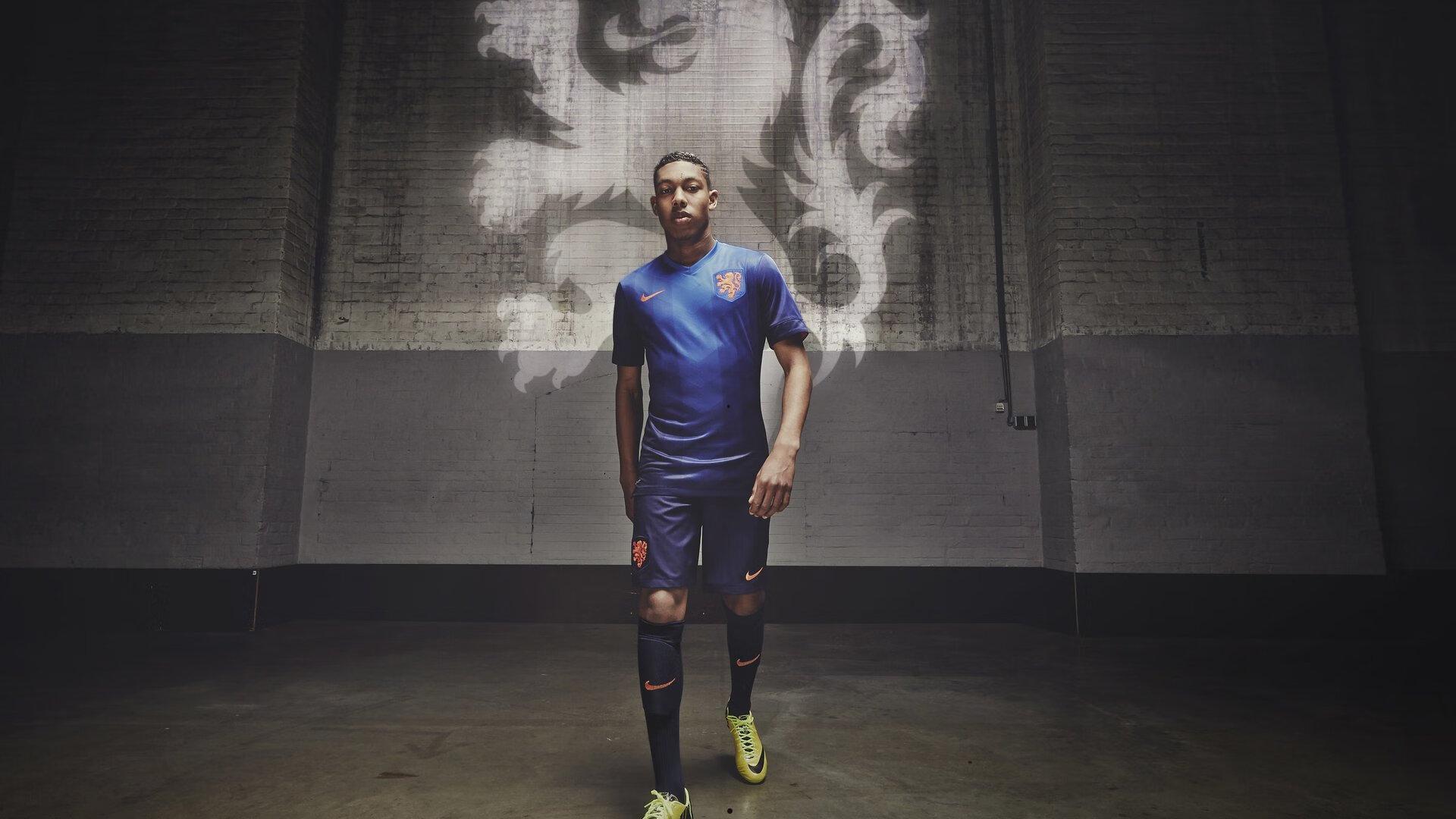 魔术师约翰逊完成最强魔术!湖人买断罗尔·邓,为王朝重建按下关键键