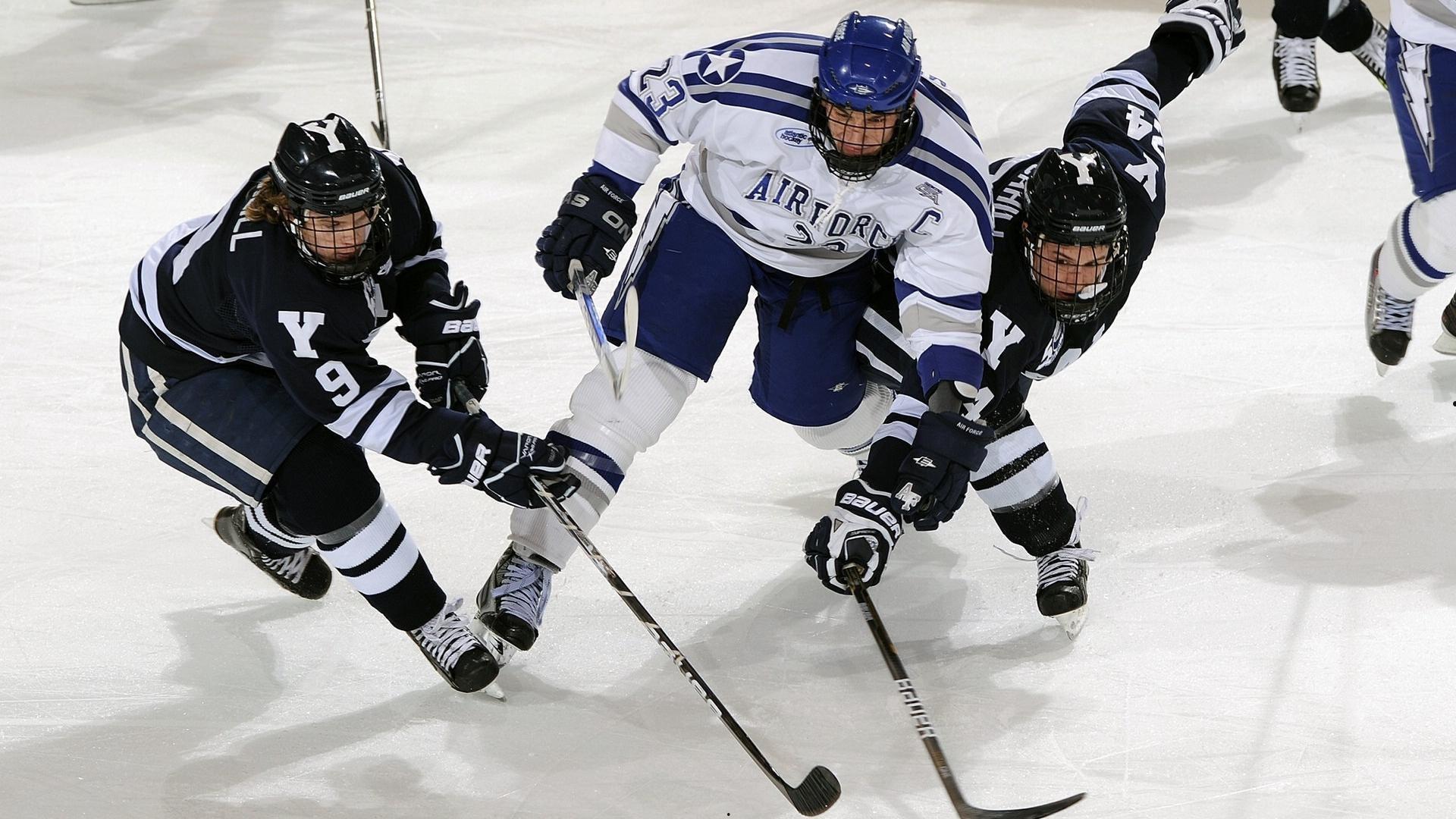 将故事定格 走近历史一瞬背后的掌镜人