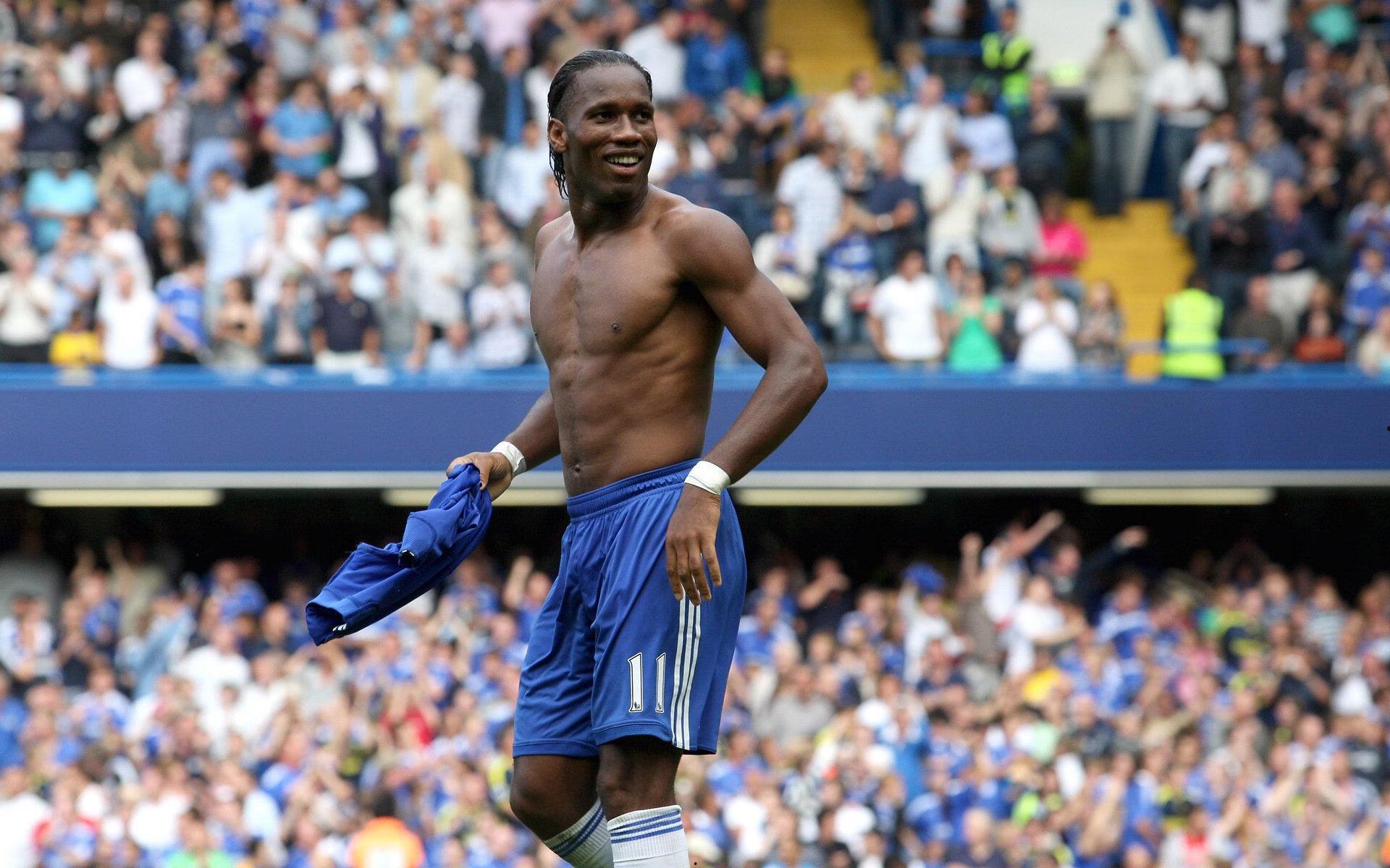 拉什福德临危受命迎战瓦伦西亚，巴萨锋线轮换应对密集赛程