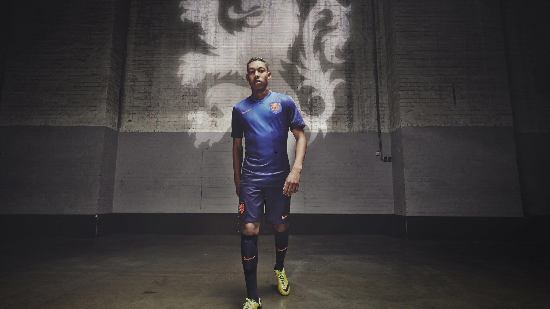 洲际对抗赛首日战罢，OMG力克强敌引爆全场 SKT稳健运营轻取闪电狼