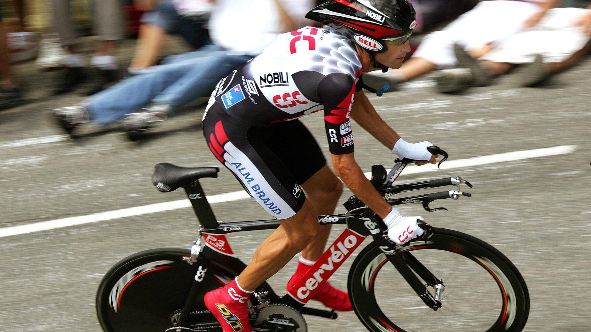 伊拉克主帅阿诺德炮轰世预赛赛制，东道主参赛极不寻常，竞争公平性遭质疑